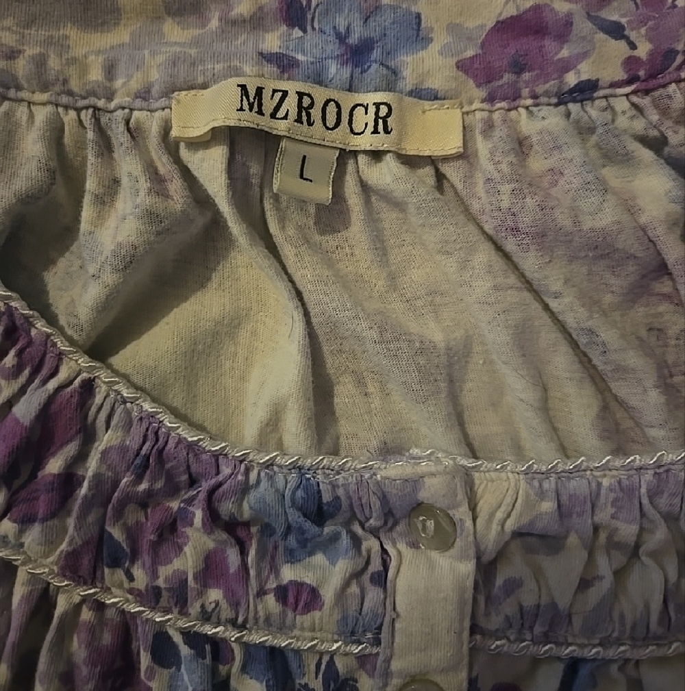 Floral Sleeveless Maxi Dress in Lavender - Picture 2 of 3